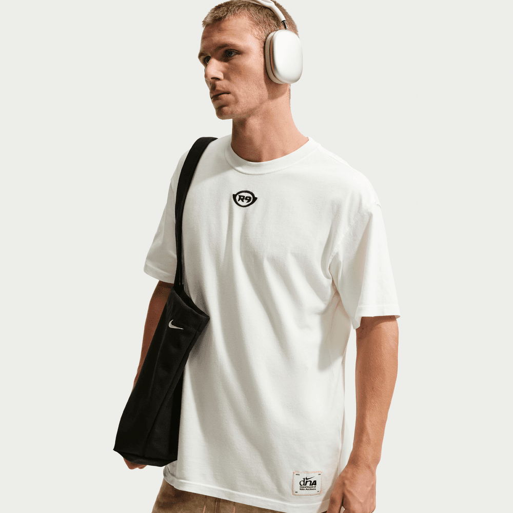 Nike Sportswear "R9" Tee