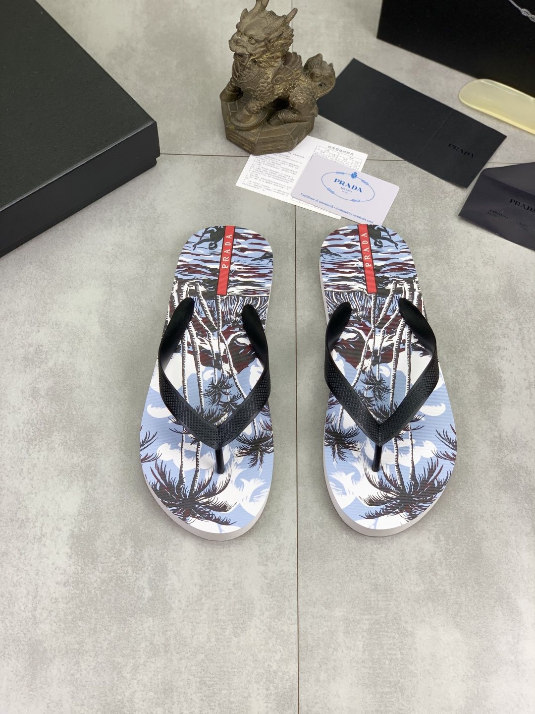 Prada Botanical Print Flip-Flops - Black & Multicolor Print