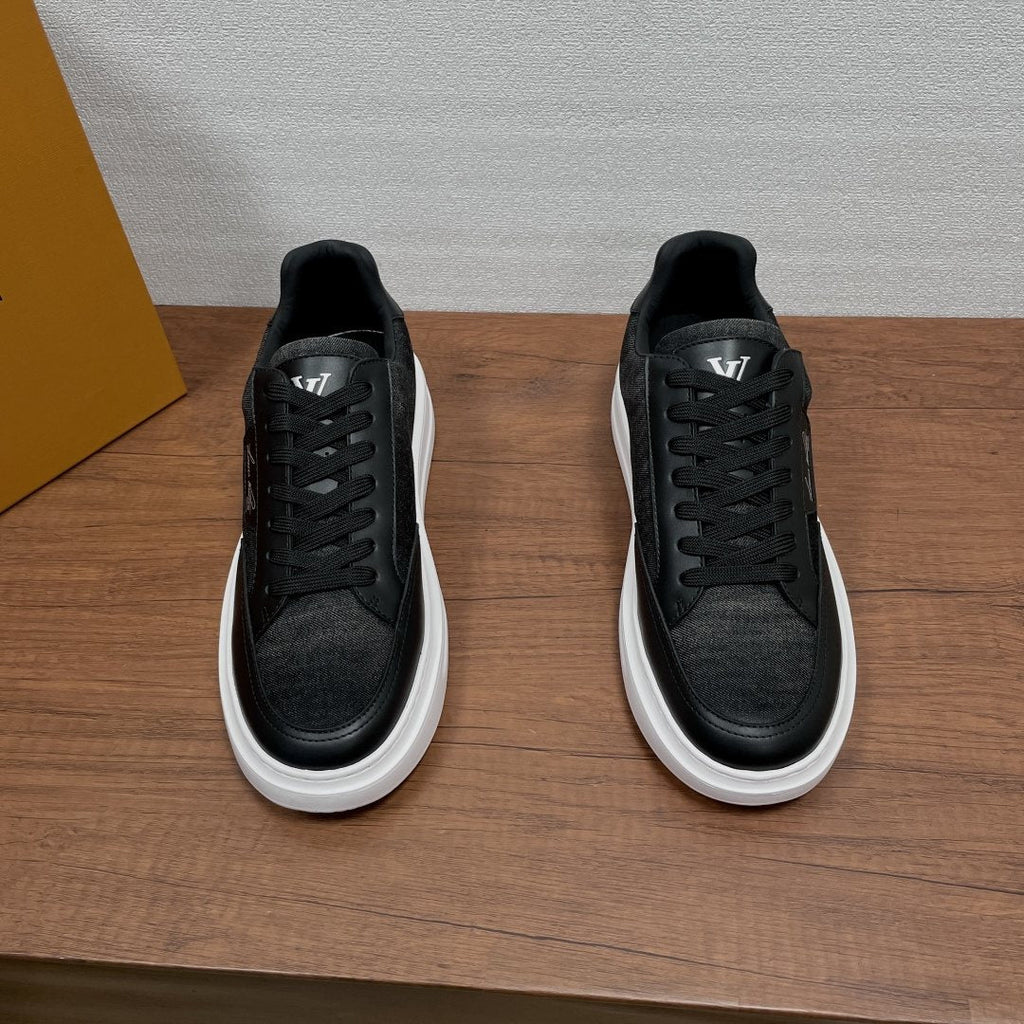 Louis Vuitton Textured Low-Top Sneakers
